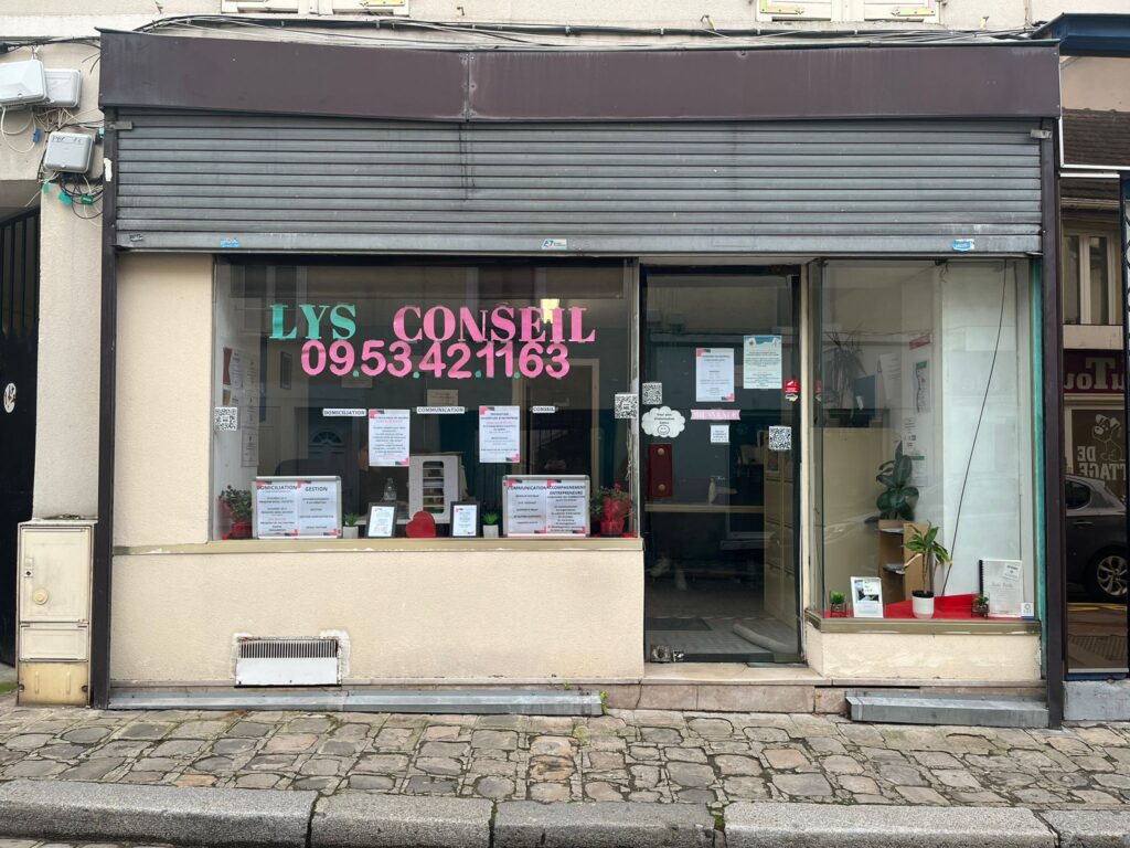 avant des bureaux de Lys&Co, devenez franchisé